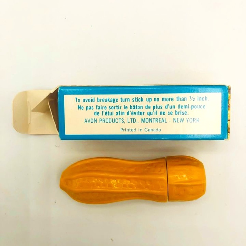 RARE Vintage Avon "Magic" In a Nutshell Peanut Lipstick Like NEW